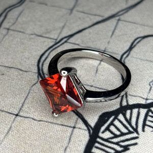 Silver Tone Red Stone Fashion Ring Size 7.5